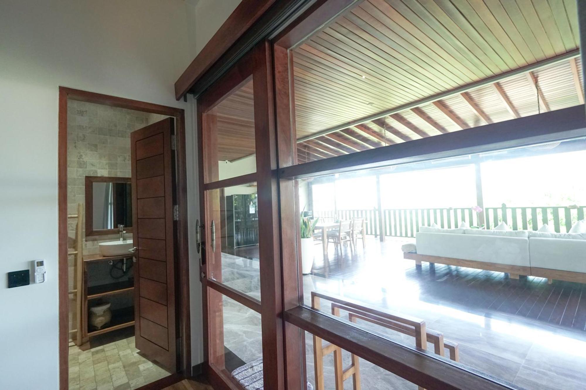 Tropical Beach House Bali Seminyak Pokój zdjęcie